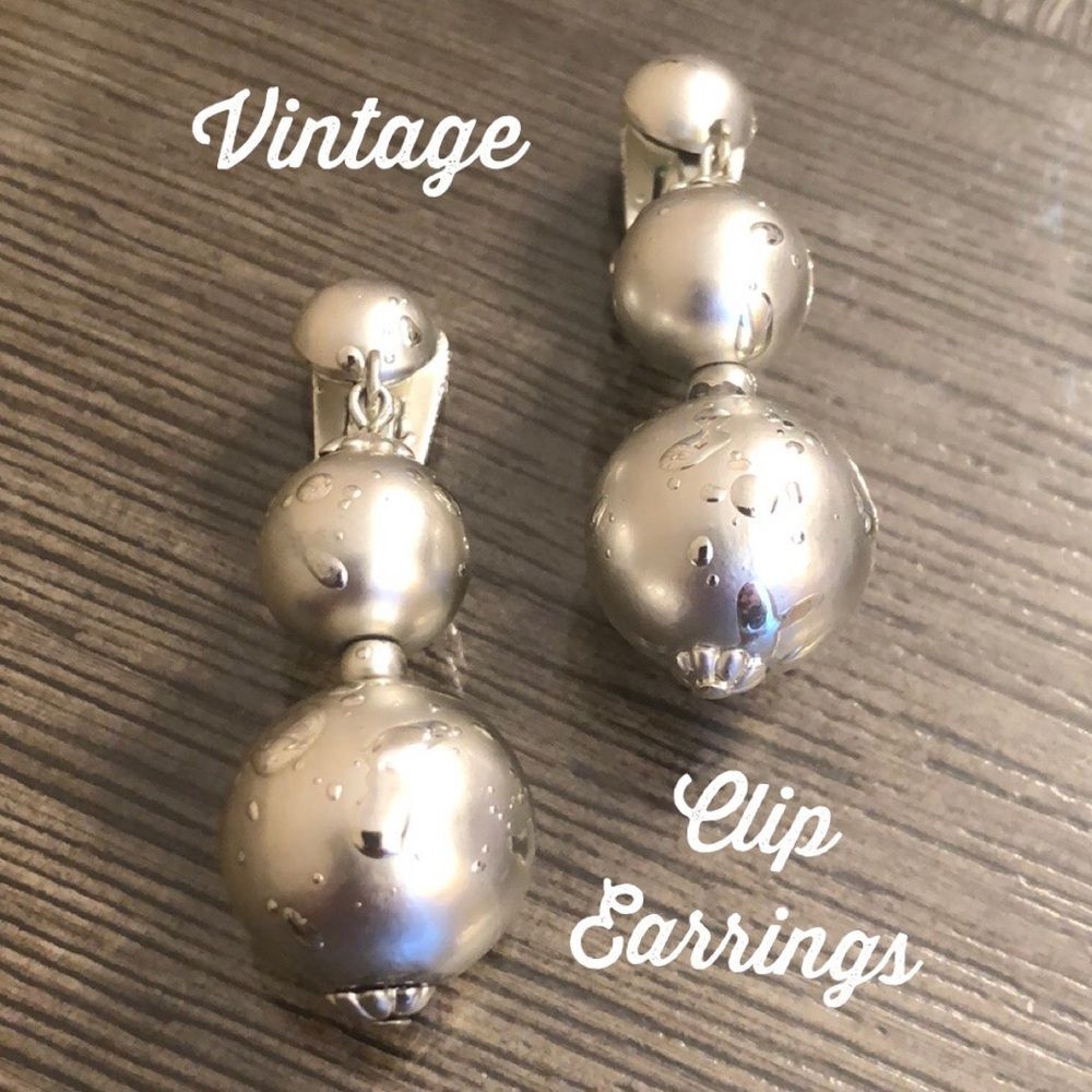 Vintage Weeping Splatter Beaded Clip Earrings Silvertone